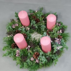 Advent wreath with pink...