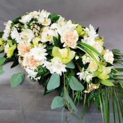 Coffin lid floral decor