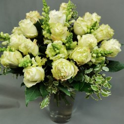 Букет цветов - белые розы B1