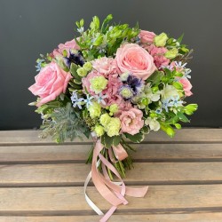 Flower bouquet pink pastels